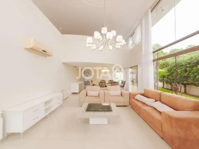 Casa / Sobrado em Condomínio para Locação em Curitiba/PR Campo Comprido 4 Quartos
