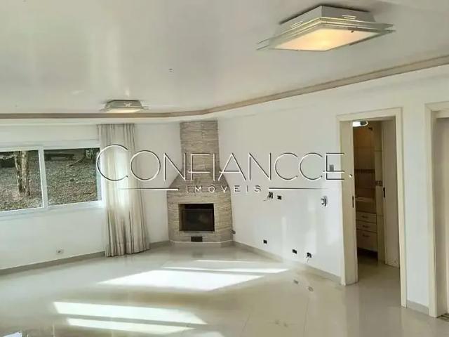 Casa / Sobrado em Condomínio para Locação em Curitiba/PR Campo Comprido 5 Quartos