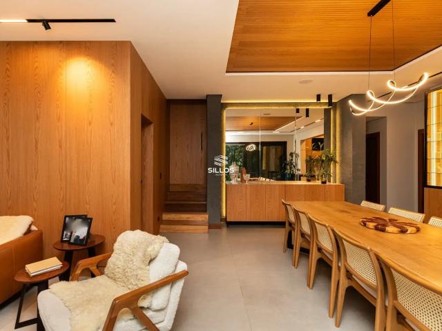Casa / Sobrado em Condomínio para Locação em Curitiba/PR Campo Comprido 5 Quartos