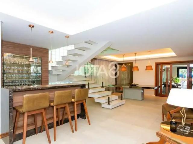 Casa / Sobrado em Condomínio para Locação em Curitiba/PR Ecoville 4 Quartos