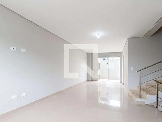 Casa / Sobrado em Condomínio para Locação em Curitiba/PR Fazendinha 3 Quartos