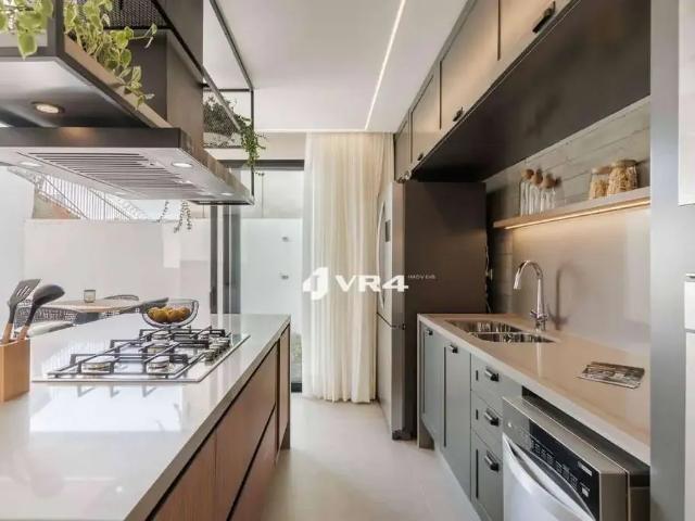 Casa / Sobrado em Condomínio para Locação em Curitiba/PR Guabirotuba 3 Quartos