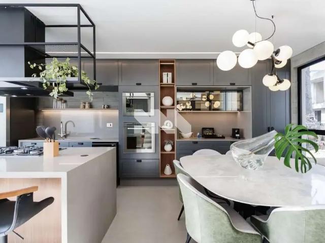 Casa / Sobrado em Condomínio para Locação em Curitiba/PR Guabirotuba 3 Quartos