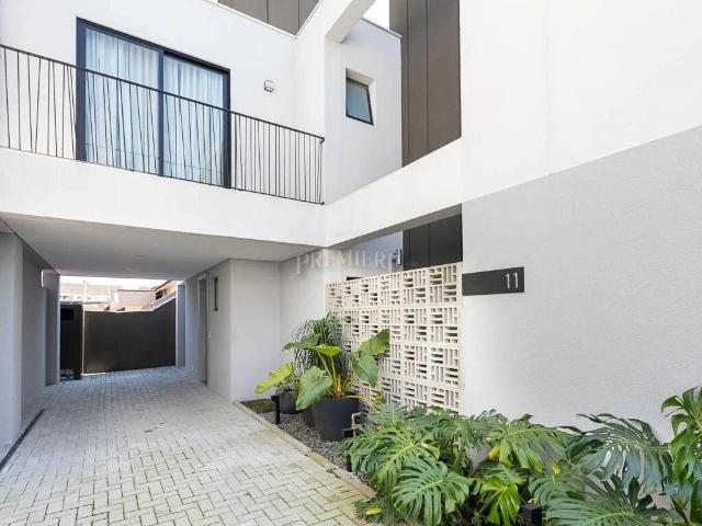 Casa / Sobrado em Condomínio para Locação em Curitiba/PR Guabirotuba 3 Quartos