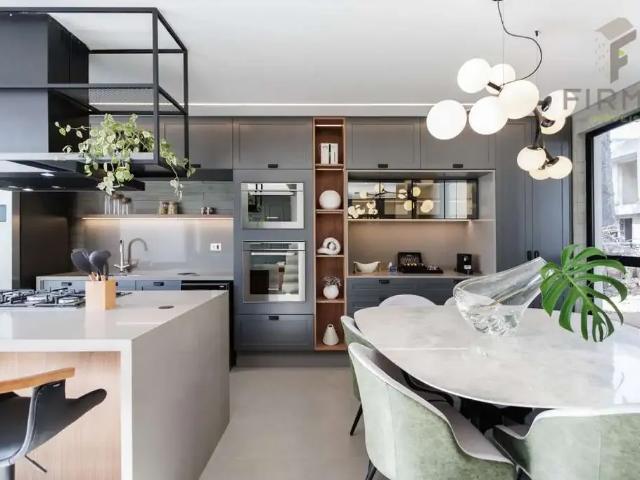 Casa / Sobrado em Condomínio para Locação em Curitiba/PR Guabirotuba 3 Quartos