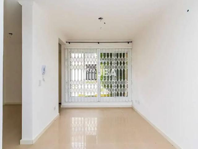 Casa / Sobrado em Condomínio para Locação em Curitiba/PR Pilarzinho 3 Quartos