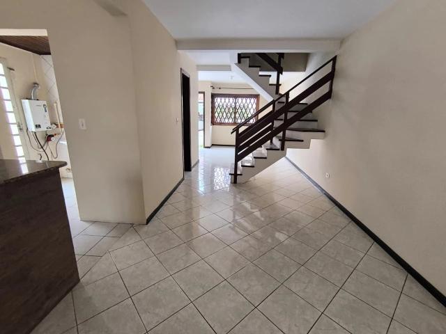 Casa / Sobrado em Condomínio para Locação em Curitiba/PR Pilarzinho 3 Quartos