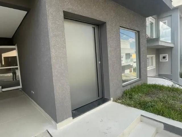 Casa / Sobrado em Condomínio para Locação em Curitiba/PR Pilarzinho