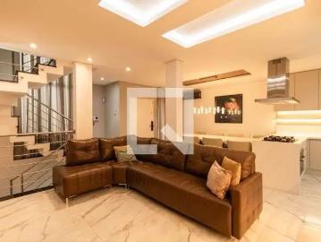 Casa / Sobrado em Condomínio para Locação em Curitiba/PR Pinheirinho 3 Quartos