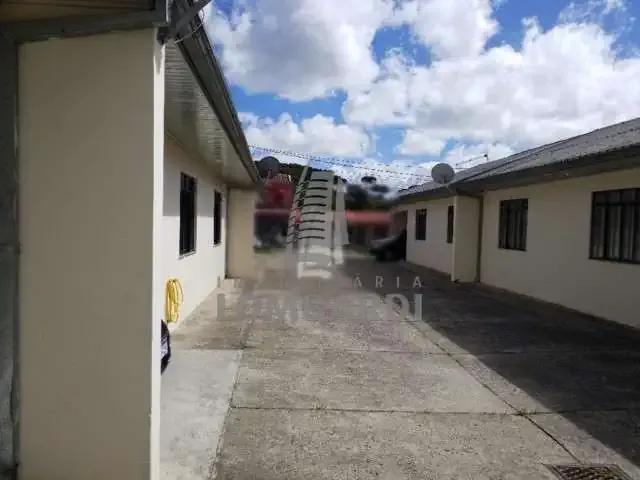 Casa / Sobrado em Condomínio para Locação em Curitiba/PR Pinheirinho 2 Quartos