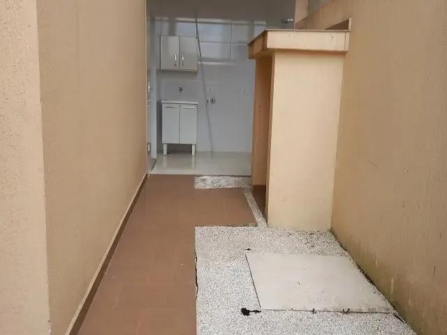 Casa / Sobrado em Condomínio para Locação em Curitiba/PR Pinheirinho 3 Quartos