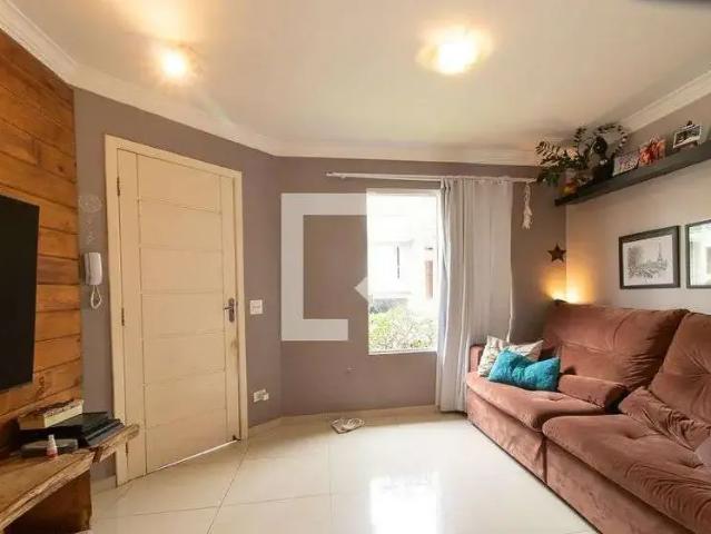 Casa / Sobrado em Condomínio para Locação em Curitiba/PR Pinheirinho 4 Quartos