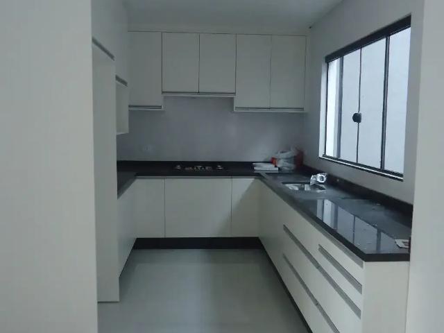 Casa / Sobrado em Condomínio para Locação em Curitiba/PR Pinheirinho 4 Quartos