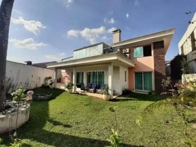 Casa / Sobrado em Condomínio para Locação em Curitiba/PR Portão 4 Quartos