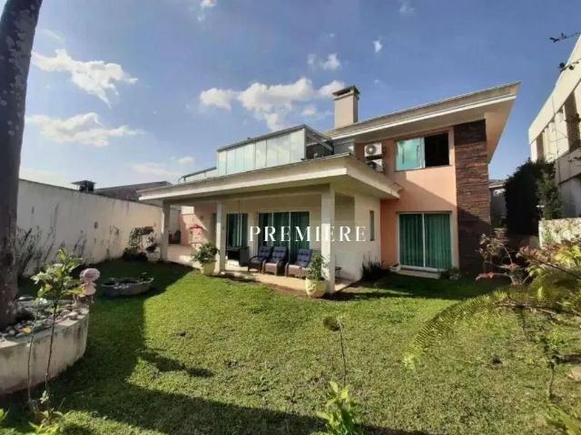 Casa / Sobrado em Condomínio para Locação em Curitiba/PR Portão 4 Quartos