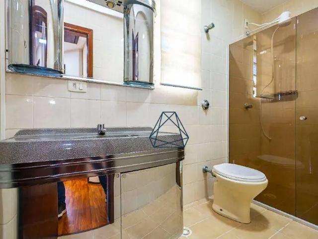 Casa / Sobrado em Condomínio para Locação em Curitiba/PR Portão 3 Quartos