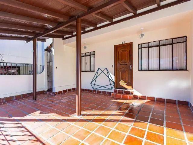 Casa / Sobrado em Condomínio para Locação em Curitiba/PR Portão 3 Quartos