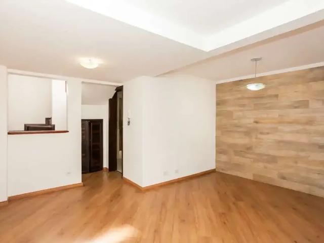 Casa / Sobrado em Condomínio para Locação em Curitiba/PR São Francisco 2 Quartos