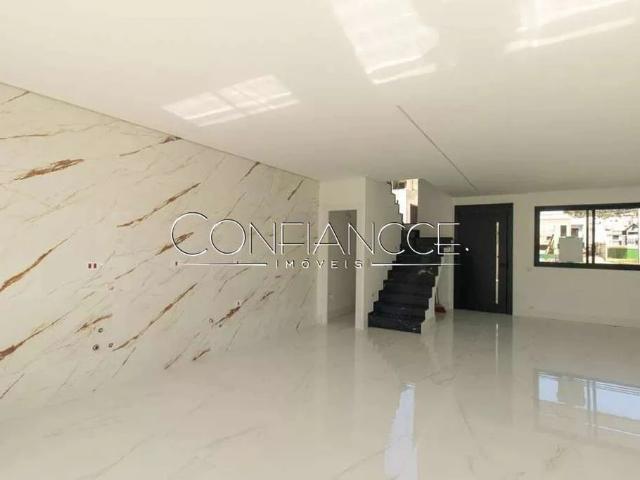 Casa / Sobrado em Condomínio para Locação em Curitiba/PR Santa Cândida 3 Quartos