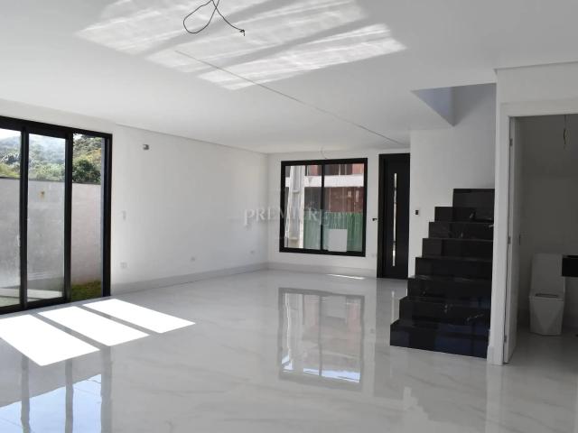 Casa / Sobrado em Condomínio para Locação em Curitiba/PR Santa Cândida 3 Quartos