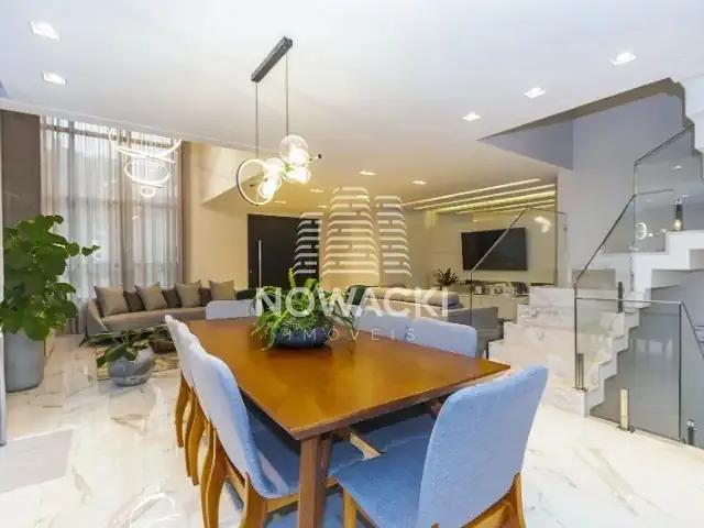 Casa / Sobrado em Condomínio para Locação em Curitiba/PR Santa Cândida 4 Quartos