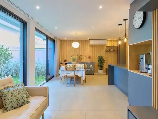 Casa / Sobrado em Condomínio para Locação em Curitiba/PR Santa Felicidade 3 Quartos