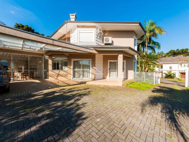 Casa / Sobrado em Condomínio para Locação em Curitiba/PR Santa Felicidade 3 Quartos