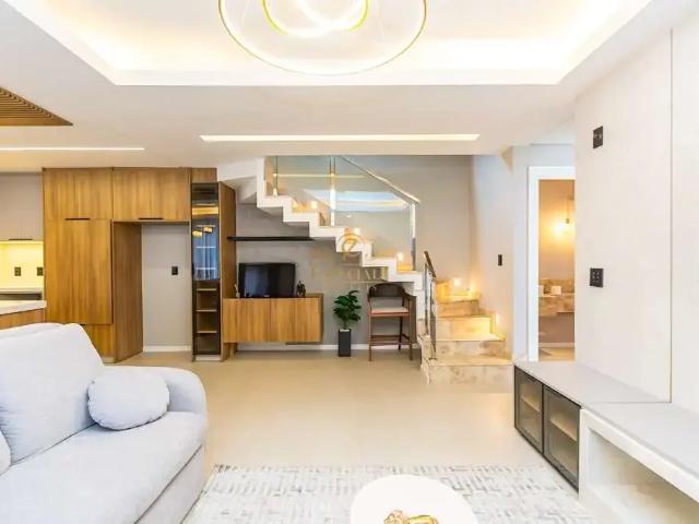 Casa / Sobrado em Condomínio para Locação em Curitiba/PR Santa Felicidade 3 Quartos