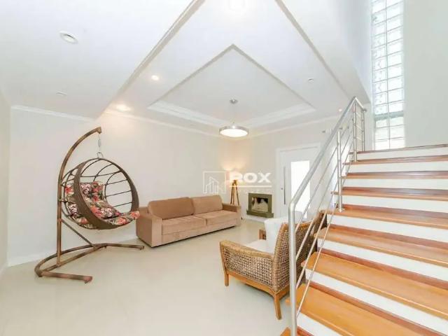 Casa / Sobrado em Condomínio para Locação em Curitiba/PR Santa Felicidade 5 Quartos