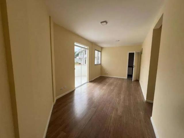 Casa / Sobrado em Condomínio para Locação em Curitiba/PR Santo Inácio 4 Quartos