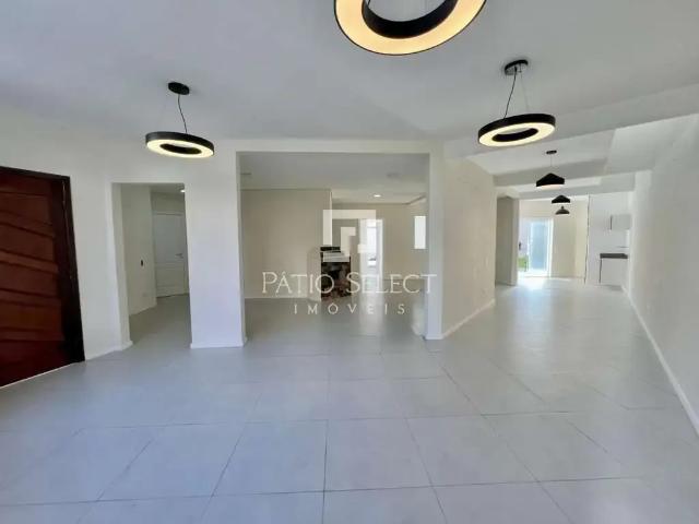 Casa / Sobrado em Condomínio para Locação em Curitiba/PR Santo Inácio 3 Quartos