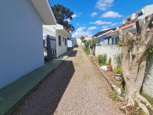Casa / Sobrado em Condomínio para Locação em Curitiba/PR Sítio Cercado 2 Quartos