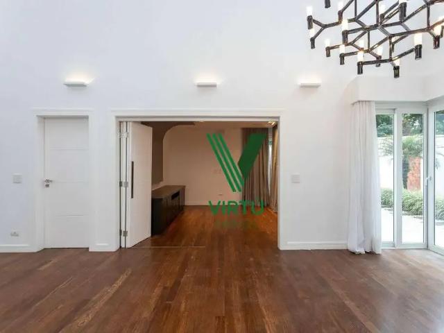 Casa / Sobrado em Condomínio para Locação em Curitiba/PR Pilarzinho 4 Quartos