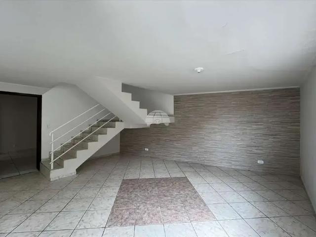 Casa / Sobrado em Condomínio para Locação em Curitiba/PR Uberaba 3 Quartos