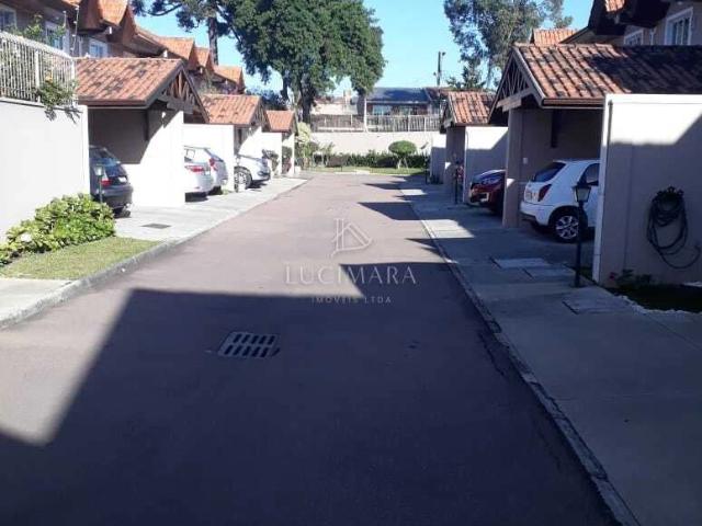 Casa / Sobrado em Condomínio para Locação em Curitiba/PR Uberaba 3 Quartos