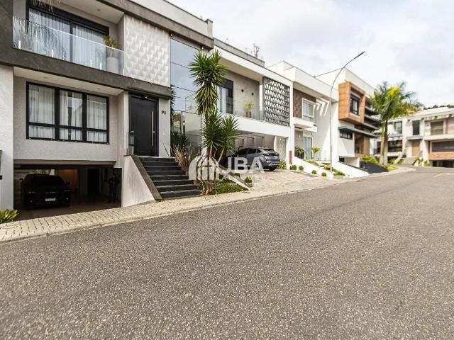 Casa / Sobrado em Condomínio para Locação em Curitiba/PR Uberaba 3 Quartos