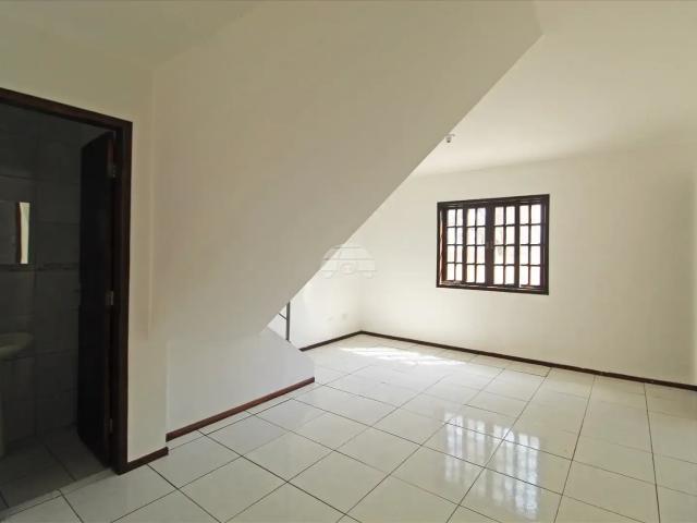 Casa / Sobrado em Condomínio para Locação em Curitiba/PR Uberaba 3 Quartos