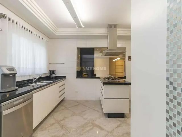 Casa / Sobrado em Condomínio para Locação em Curitiba/PR Uberaba 3 Quartos