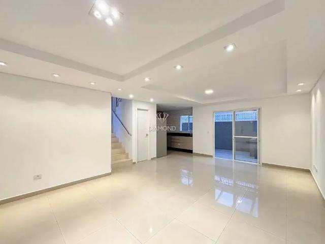 Casa / Sobrado em Condomínio para Locação em Curitiba/PR Uberaba 3 Quartos