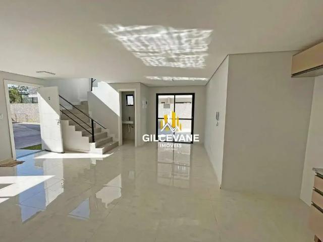 Casa / Sobrado em Condomínio para Locação em Curitiba/PR Uberaba 3 Quartos