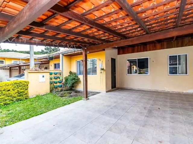 Casa / Sobrado em Condomínio para Locação em Curitiba/PR Uberaba 2 Quartos