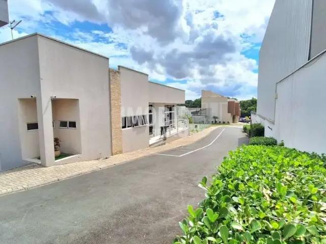Casa / Sobrado em Condomínio para Locação em Curitiba/PR Xaxim 3 Quartos