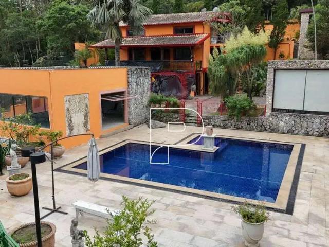 Casa / Sobrado em Condomínio para Locação em Embu das Artes/SP Granja Viana 4 Quartos