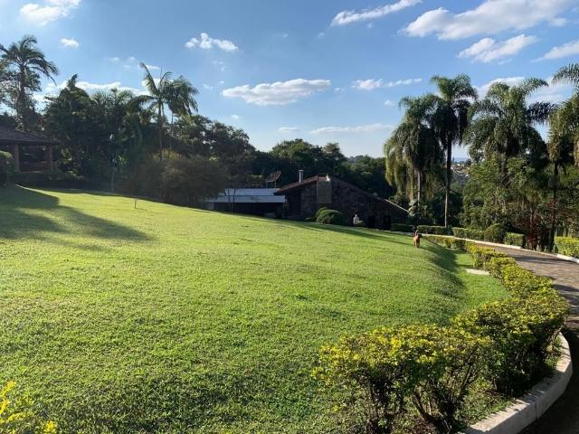 Casa / Sobrado em Condomínio para Locação em Embu das Artes/SP Granja Viana 5 Quartos