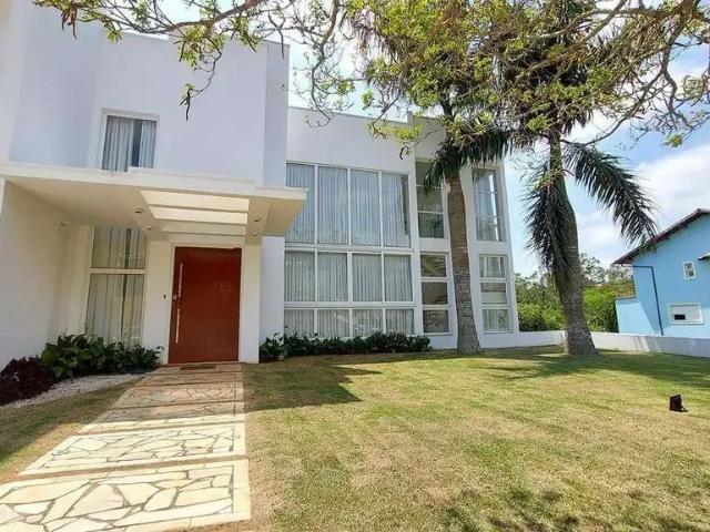 Casa / Sobrado em Condomínio para Locação em Embu das Artes/SP Jardim Indaiá 4 Quartos