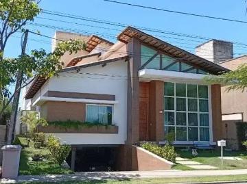 Casa / Sobrado em Condomínio para Locação em Eusébio/CE Centro 4 Quartos