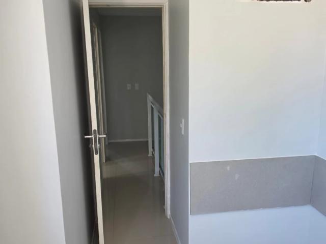 Casa / Sobrado em Condomínio para Locação em Eusébio/CE Encantada 4 Quartos