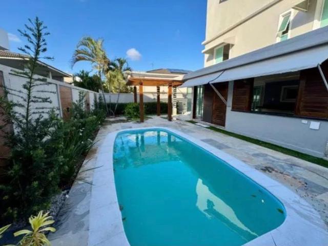 Casa / Sobrado em Condomínio para Locação em Eusébio/CE Eusebio 5 Quartos