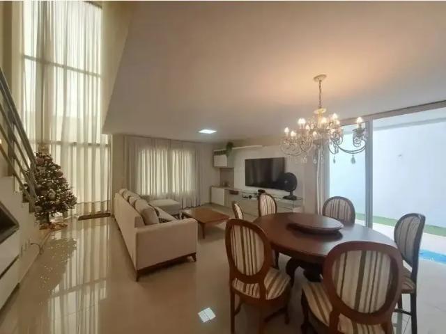 Casa / Sobrado em Condomínio para Locação em Eusébio/CE Pires Façanha 4 Quartos