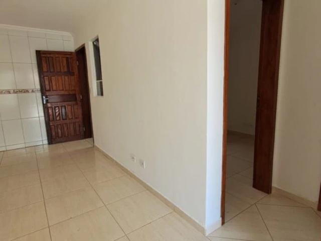 Casa / Sobrado em Condomínio para Locação em Fazenda Rio Grande/PR Estados 2 Quartos